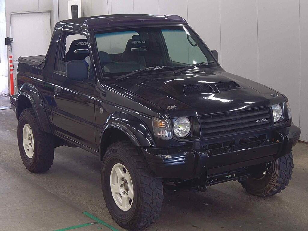 Mitsubishi Pajero 1998 z aukcji japońskiej