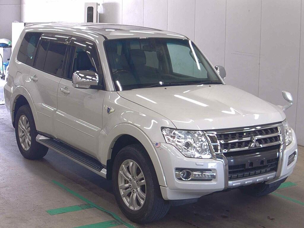 Mitsubishi Pajero 2017 z aukcji japońskiej