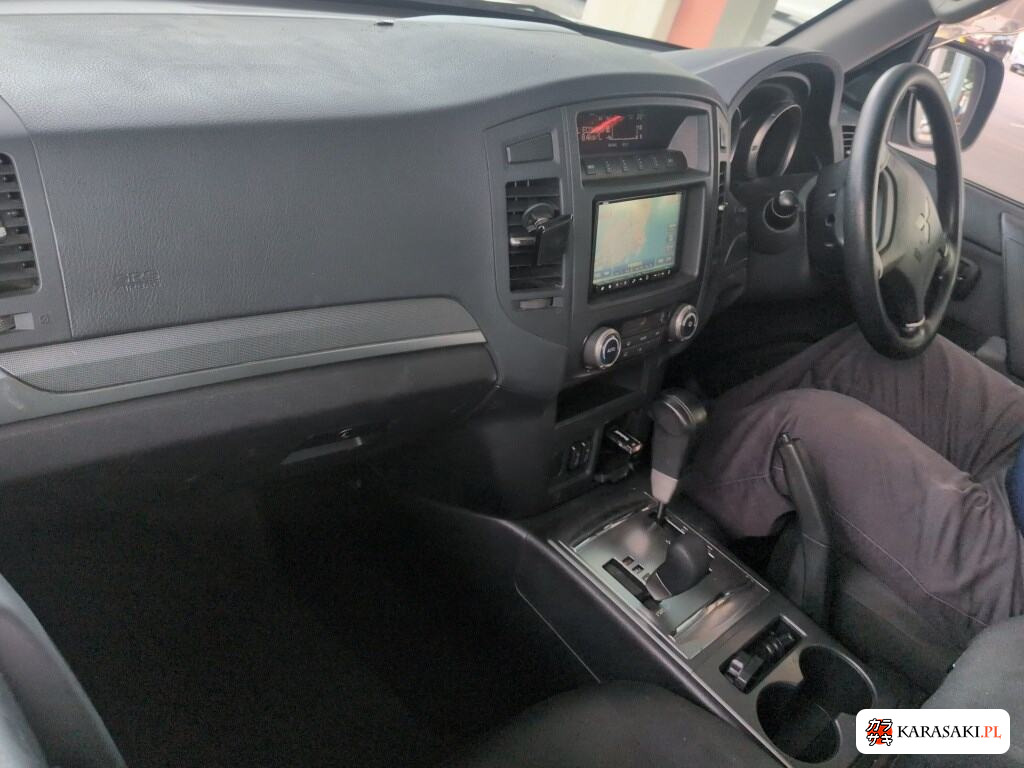 2011 Mitsubishi Pajero 5D 4WD Long GR 5