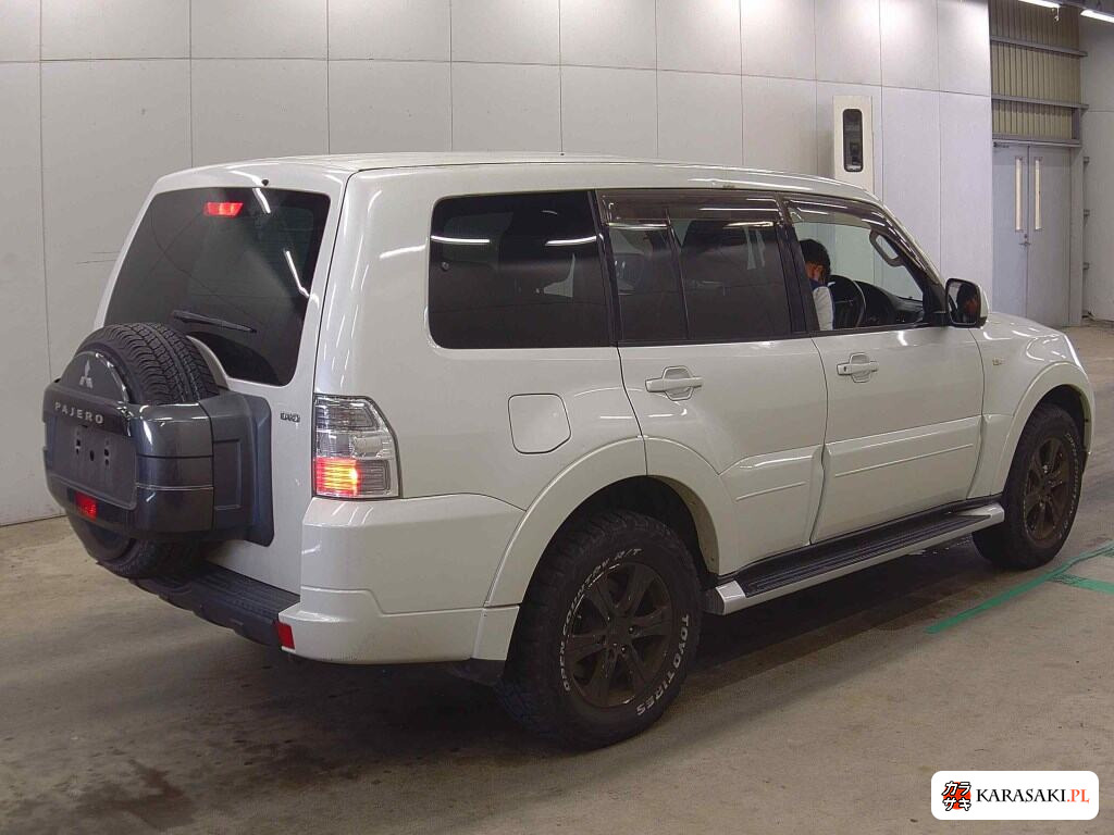2011 Mitsubishi Pajero 5D 4WD Long GR 4