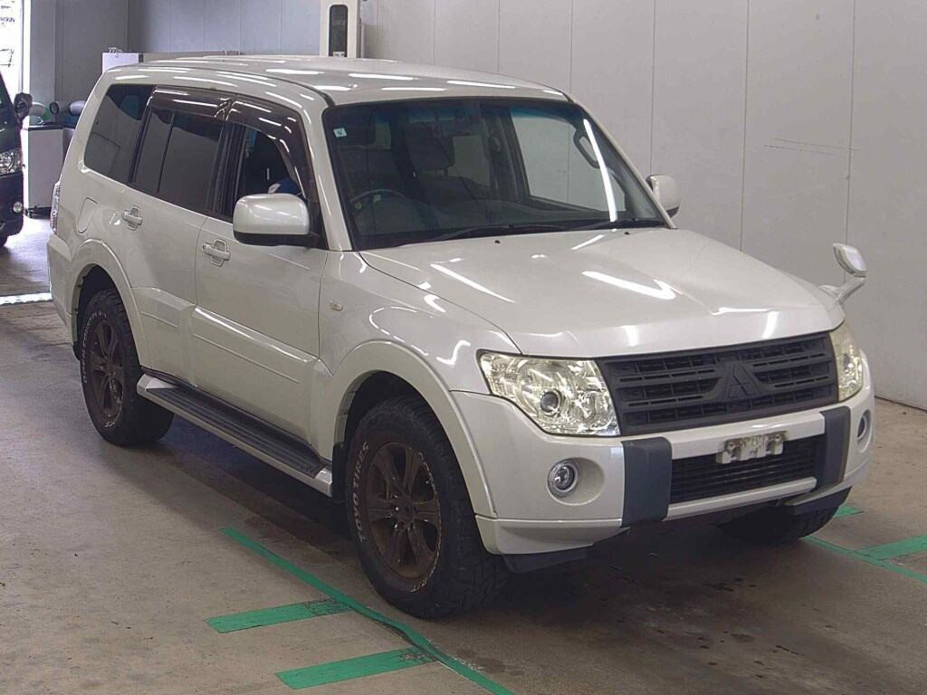Mitsubishi Pajero 2011 z aukcji japońskiej
