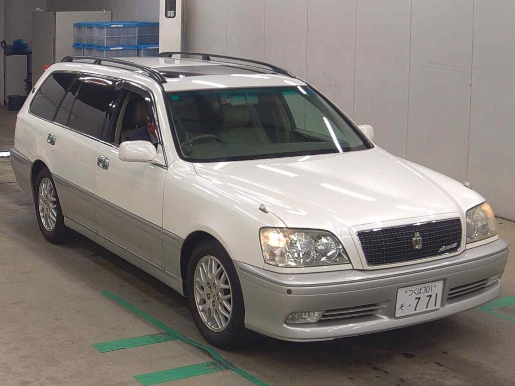 Toyota Crown Estate 2001 z aukcji japońskiej
