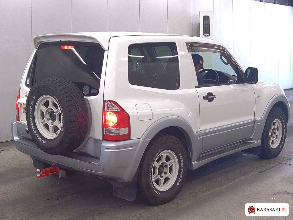 Mitsubishi Pajero 2004 z aukcji japońskiej
