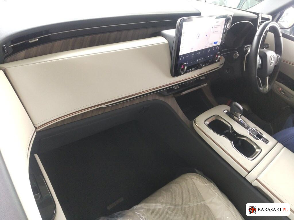 2024 Lexus LM 4WD LM500H Version L 5