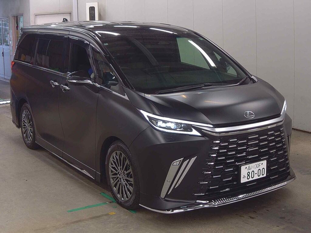 Lexus LM 2024 z aukcji japońskiej