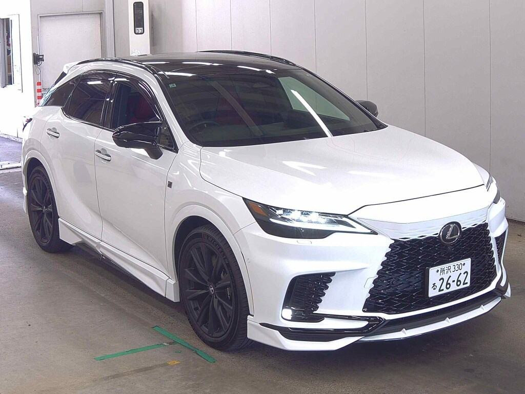 Lexus RX 2025 z aukcji japońskiej