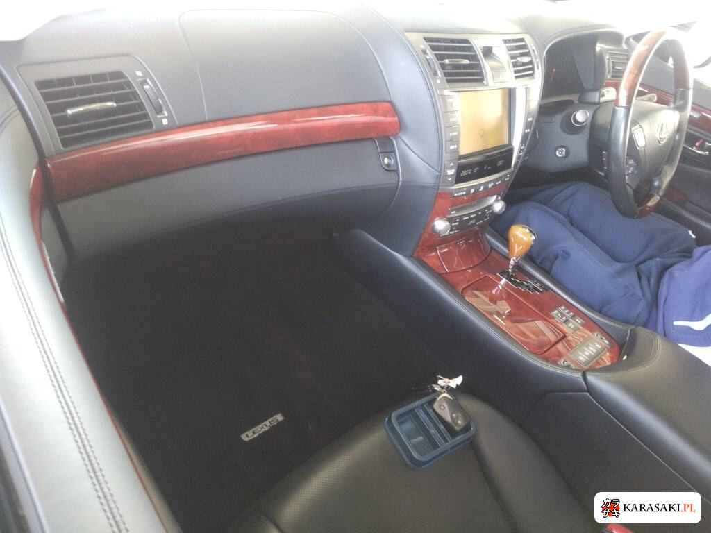 2010 Lexus LS 4WD LS600HL Version Uz 5