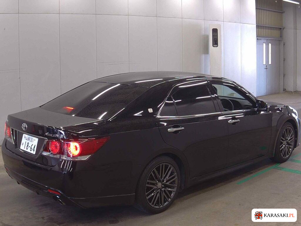 Toyota Crown 2016 z aukcji japońskiej