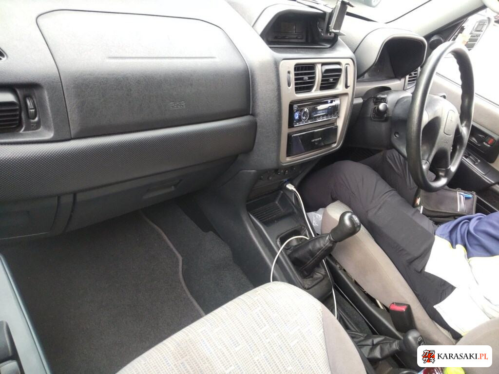 Mitsubishi Pajero Io 2003 z aukcji japońskiej