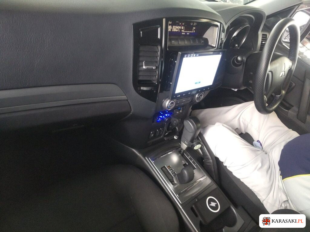 Mitsubishi Pajero 2011 z aukcji japońskiej