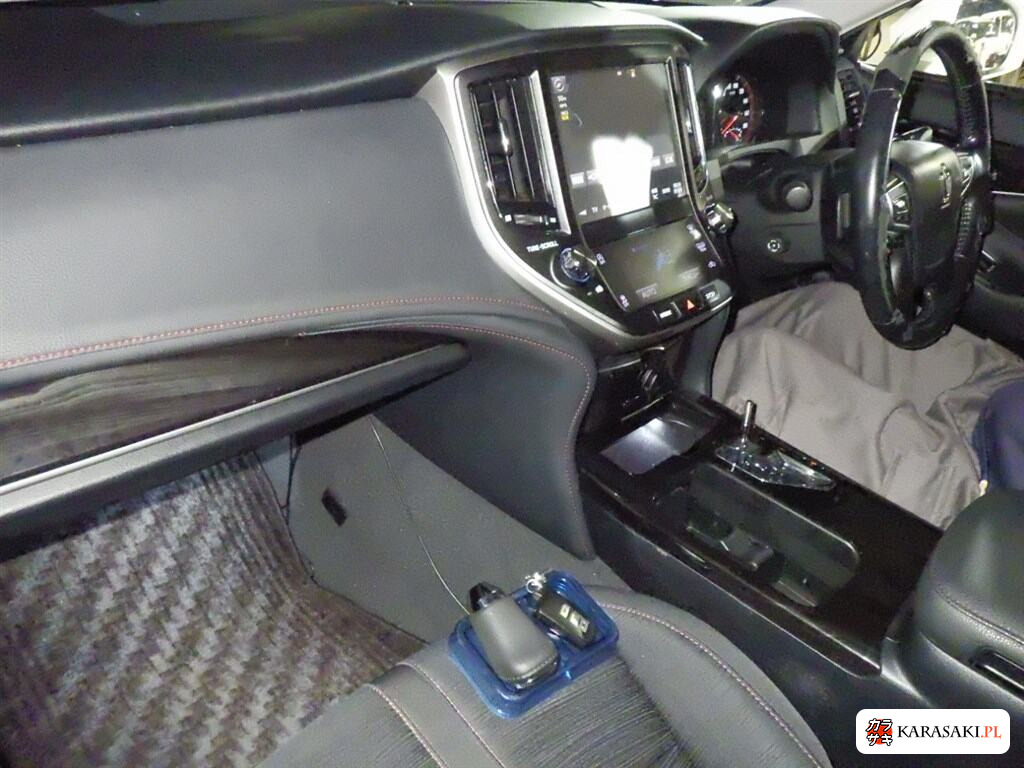 2016 Toyota Crown 4D Athlete S-T 5