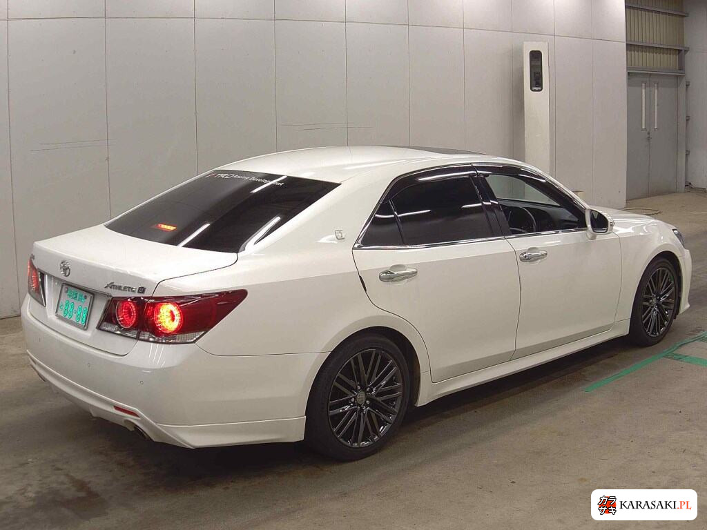 2016 Toyota Crown 4D Athlete S-T 4