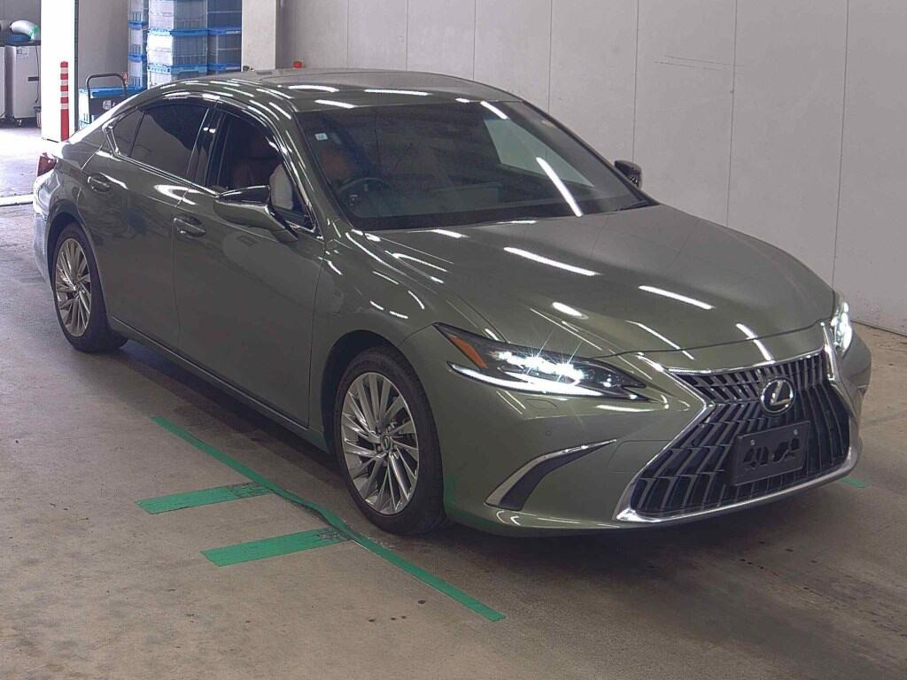 Lexus Es 2023 z aukcji japońskiej