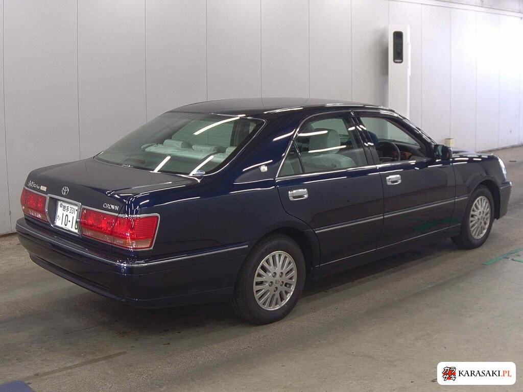 Toyota Crown 2004 z aukcji japońskiej