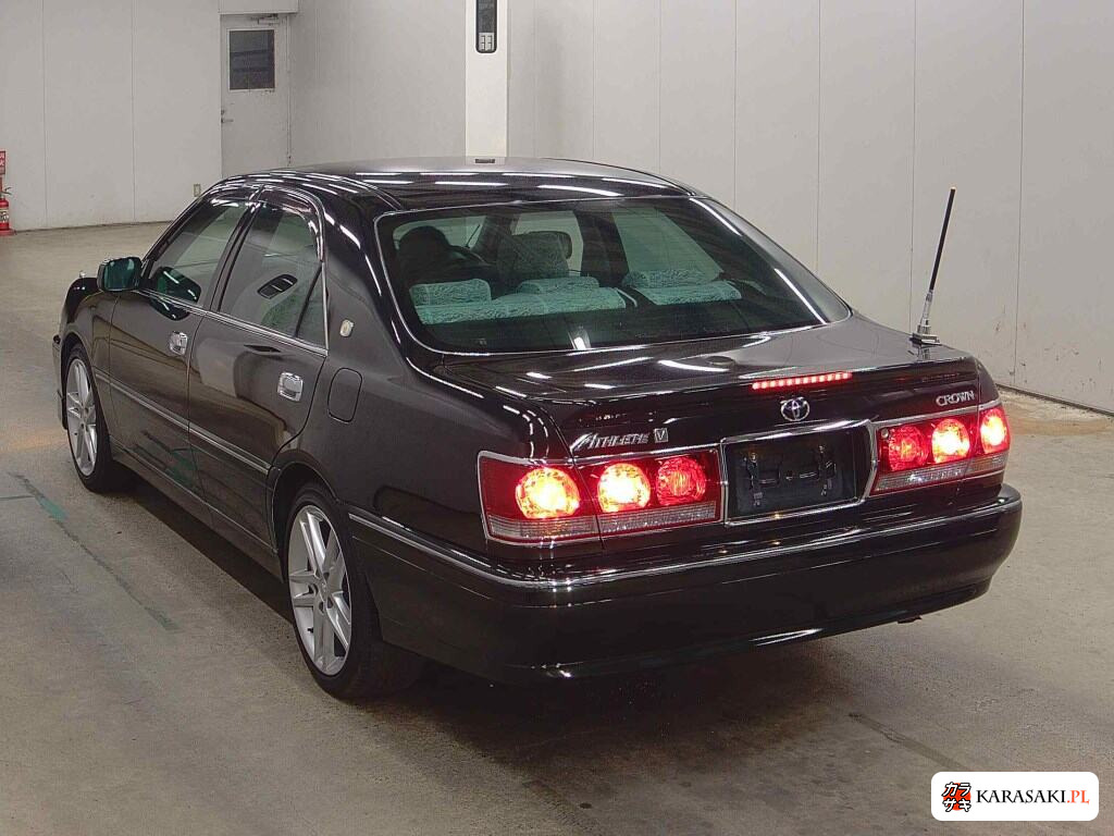 Toyota Crown 2001 z aukcji japońskiej