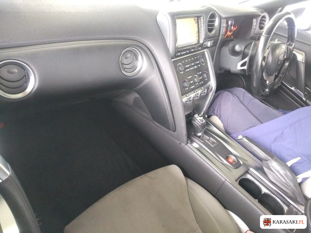 Nissan GT-R 2009 z aukcji japońskiej