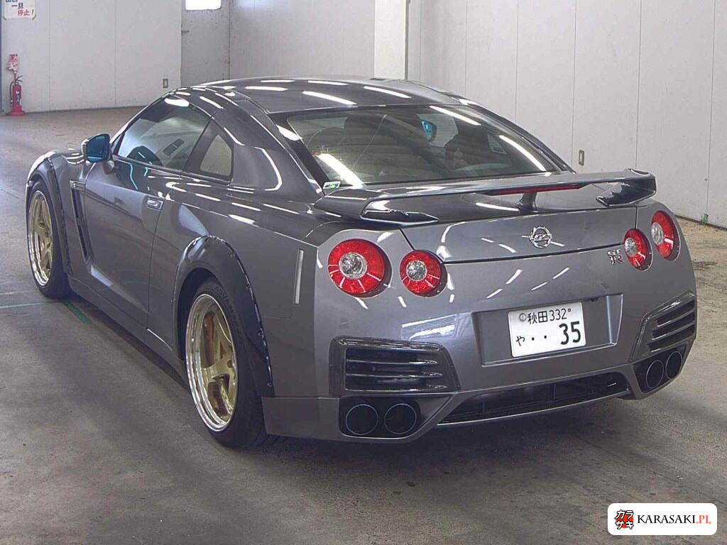 Nissan GT-R 2009 z aukcji japońskiej