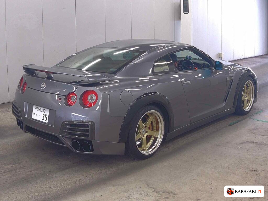 Nissan GT-R 2009 z aukcji japońskiej