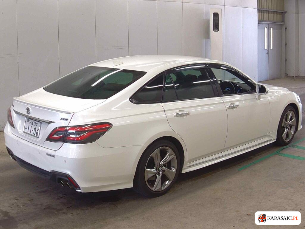 Toyota Crown 2018 z aukcji japońskiej