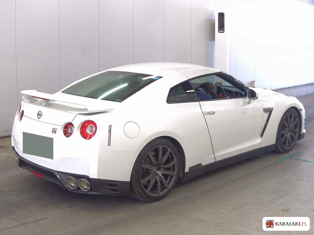 Nissan GT-R 2012 z aukcji japońskiej