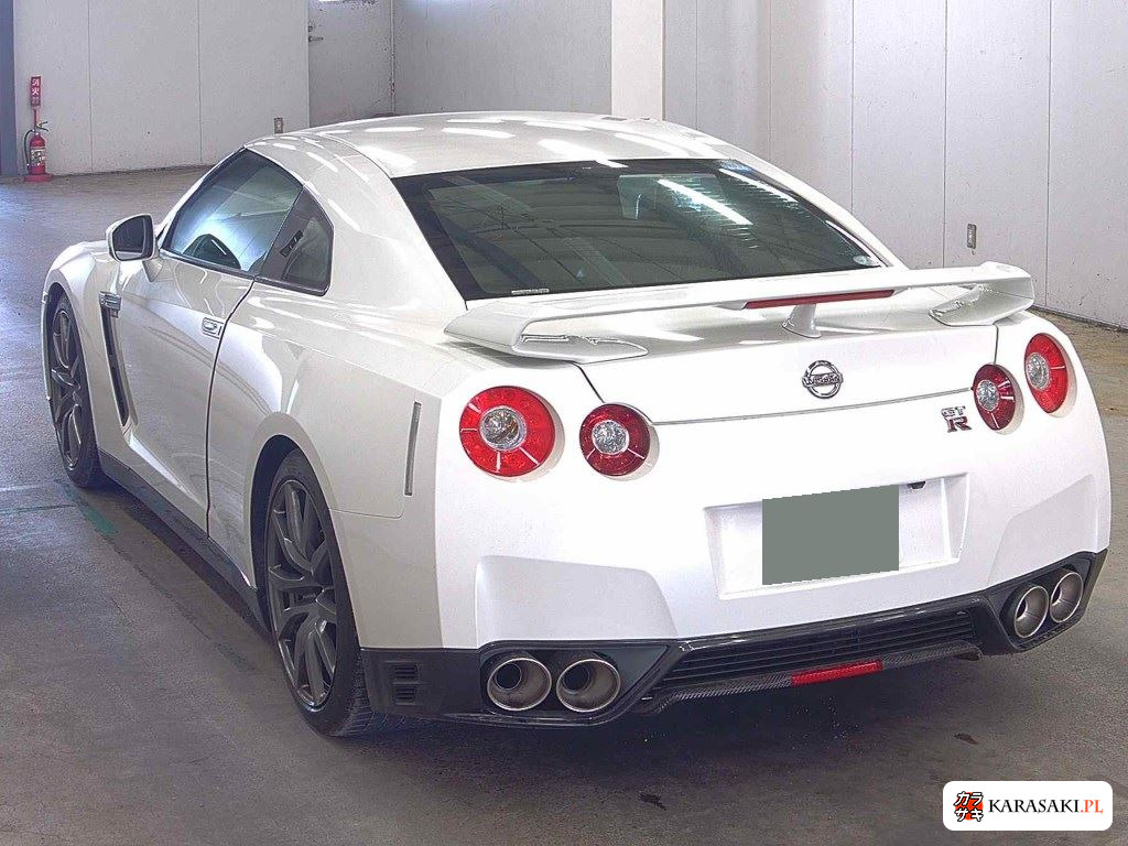 Nissan GT-R 2012 z aukcji japońskiej