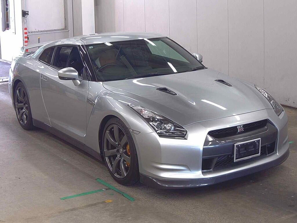 Nissan GT-R 2008 z aukcji japońskiej