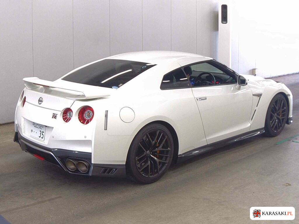 Nissan GT-R 2017 z aukcji japońskiej