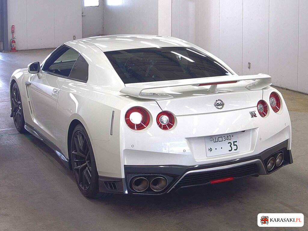 Nissan GT-R 2017 z aukcji japońskiej