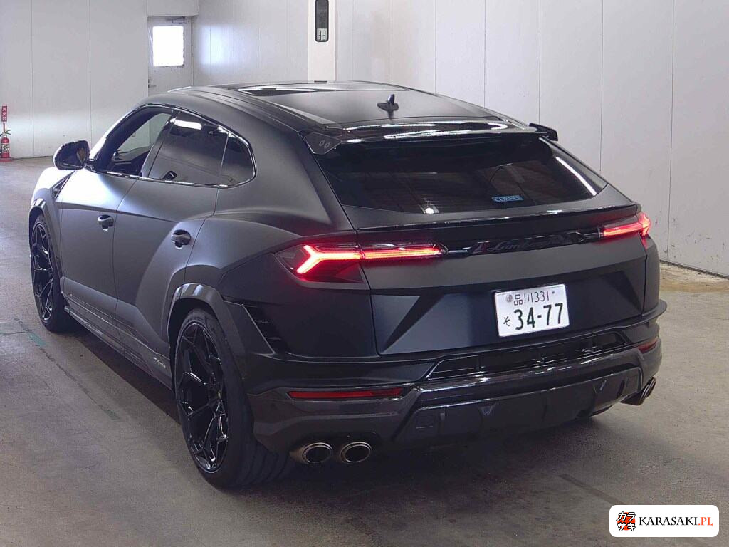Lamborghini Urus 2023 z aukcji japońskiej