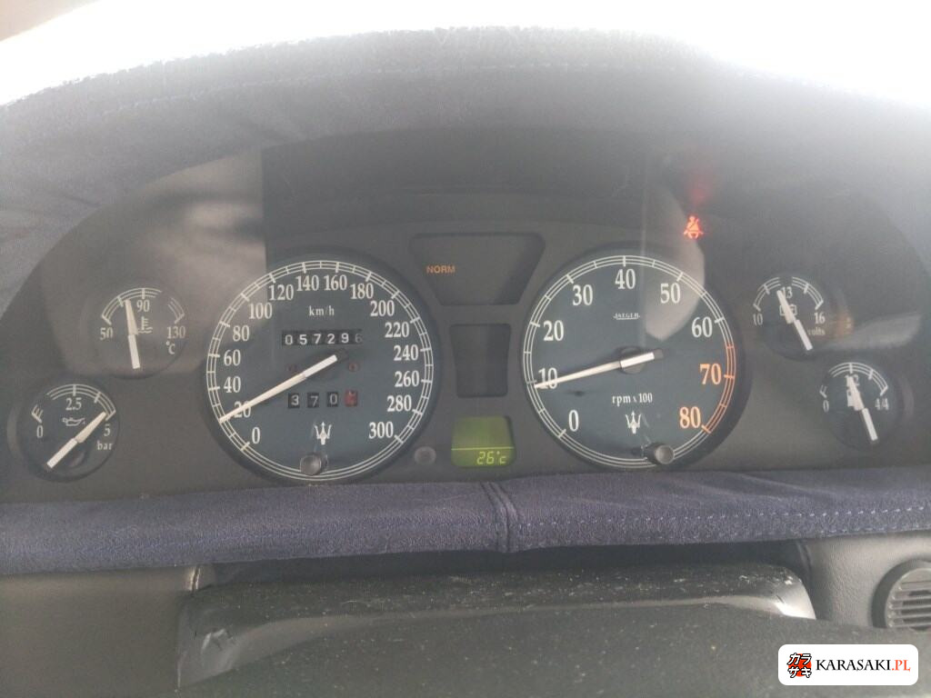 Maserati Quattroporte 2000 z aukcji japońskiej