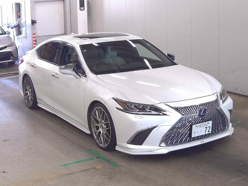 Lexus Es 2020 z aukcji japońskiej