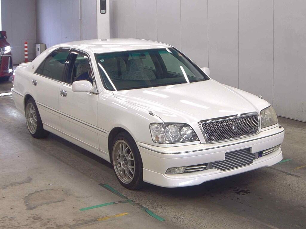 Toyota Crown 2001 z aukcji japońskiej