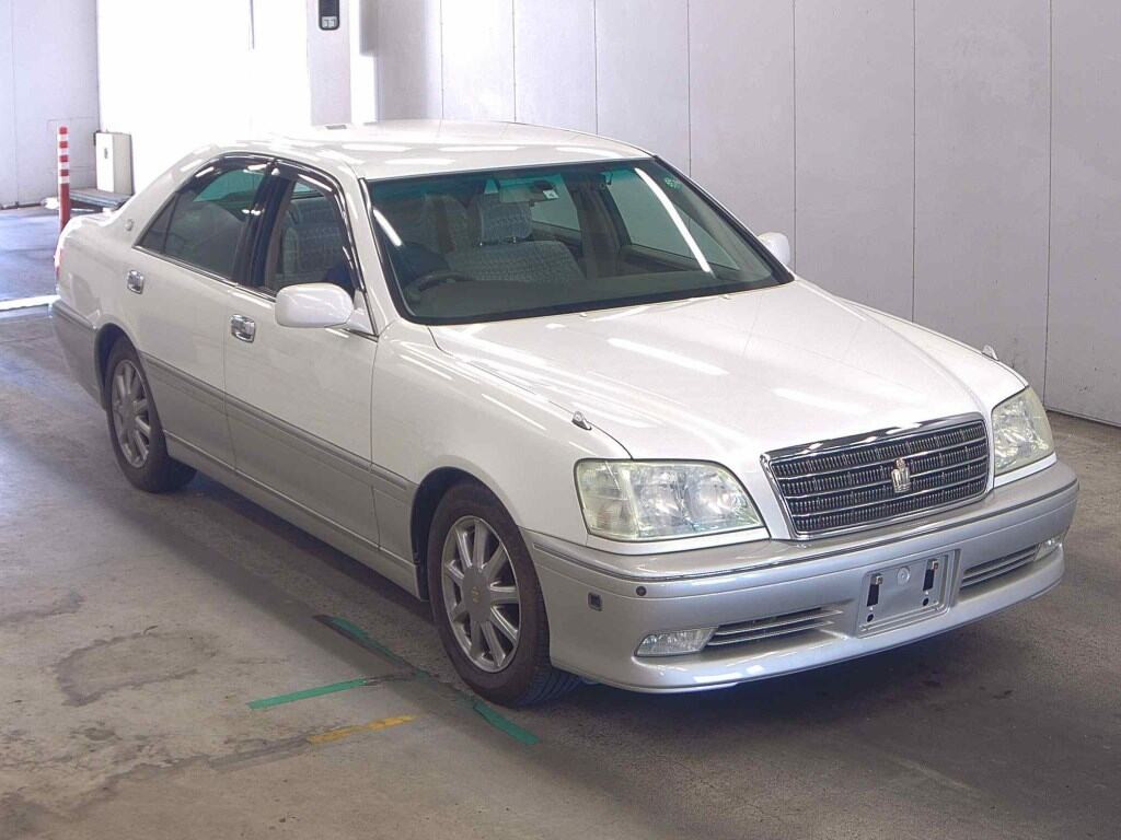 Toyota Crown 2003 z aukcji japońskiej