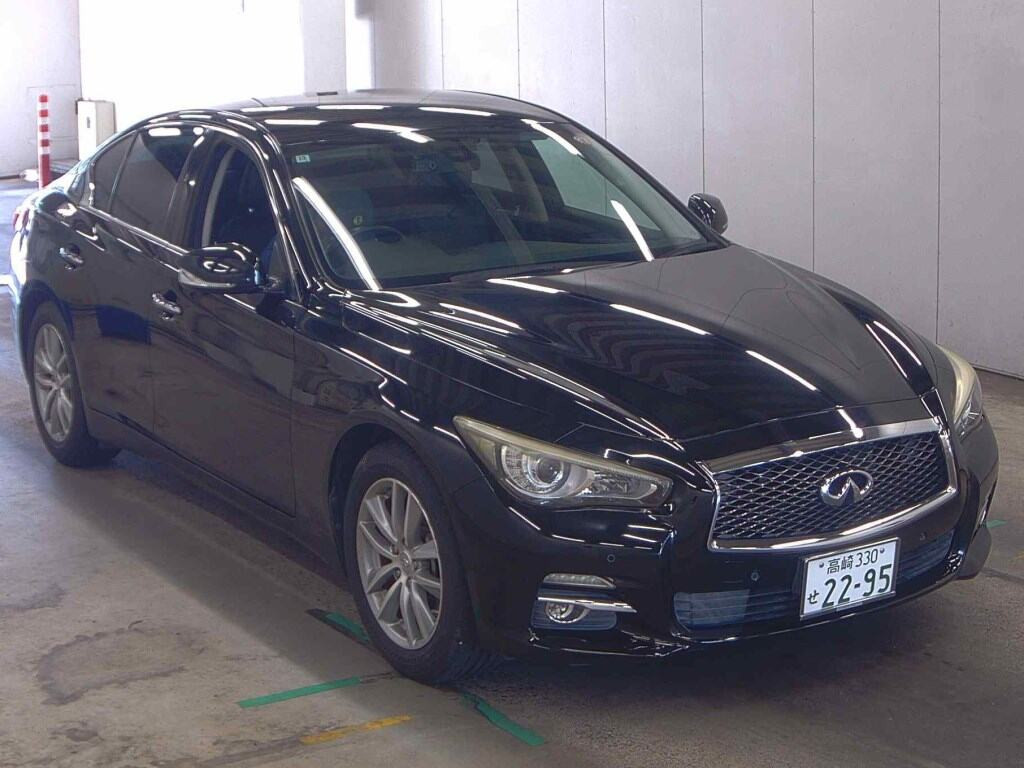 Nissan Skyline 2014 z aukcji japońskiej