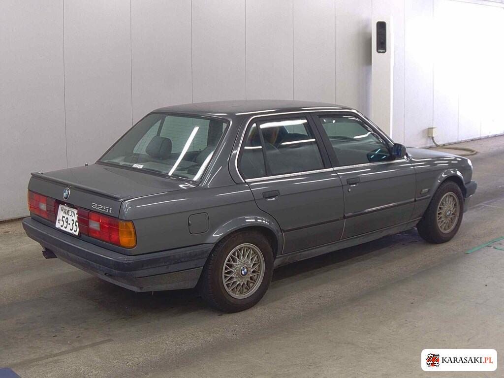 BMW 3 Series 1990 z aukcji japońskiej