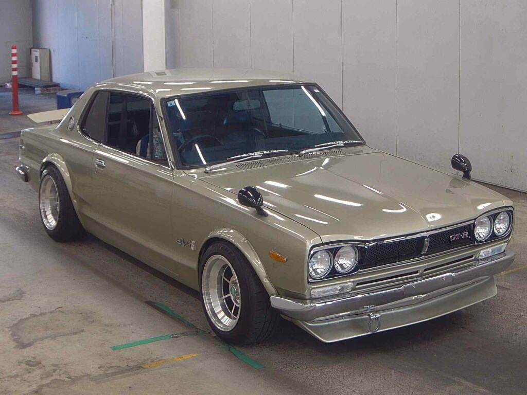 Nissan Skyline 1971 z aukcji japońskiej