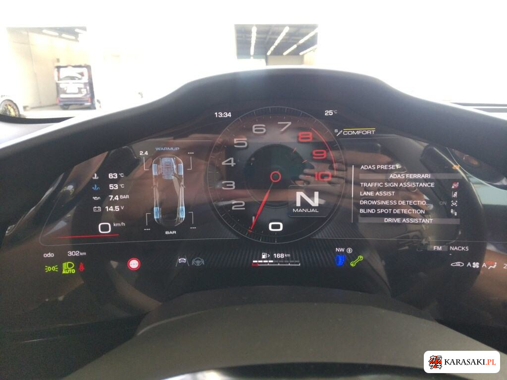 Ferrari Purosangue 2025 z aukcji japońskiej