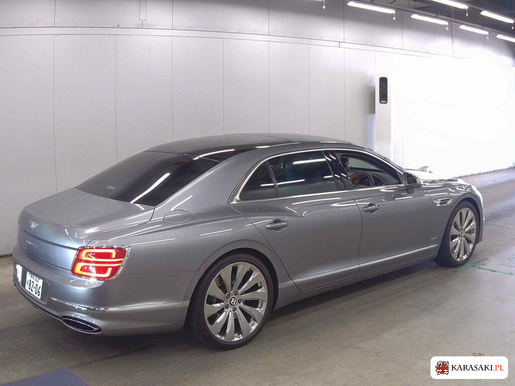 Bentley Flying Spur 2021 z aukcji japońskiej