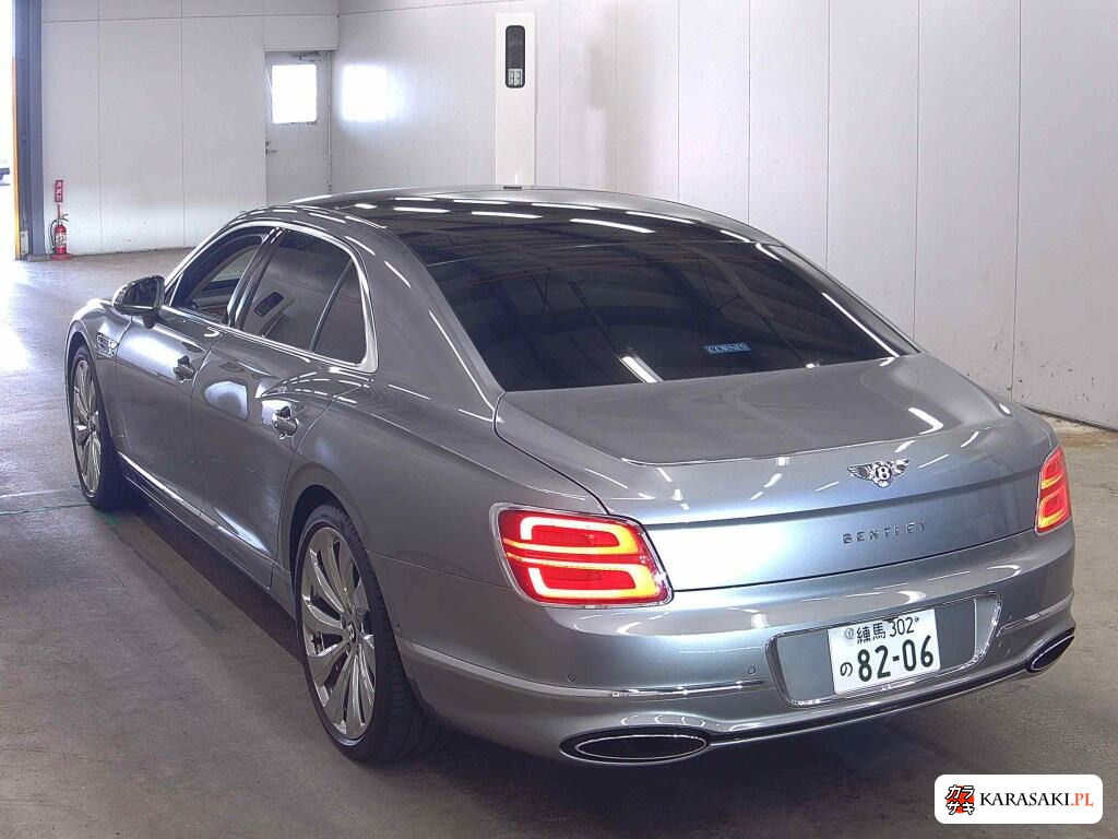 Bentley Flying Spur 2021 z aukcji japońskiej