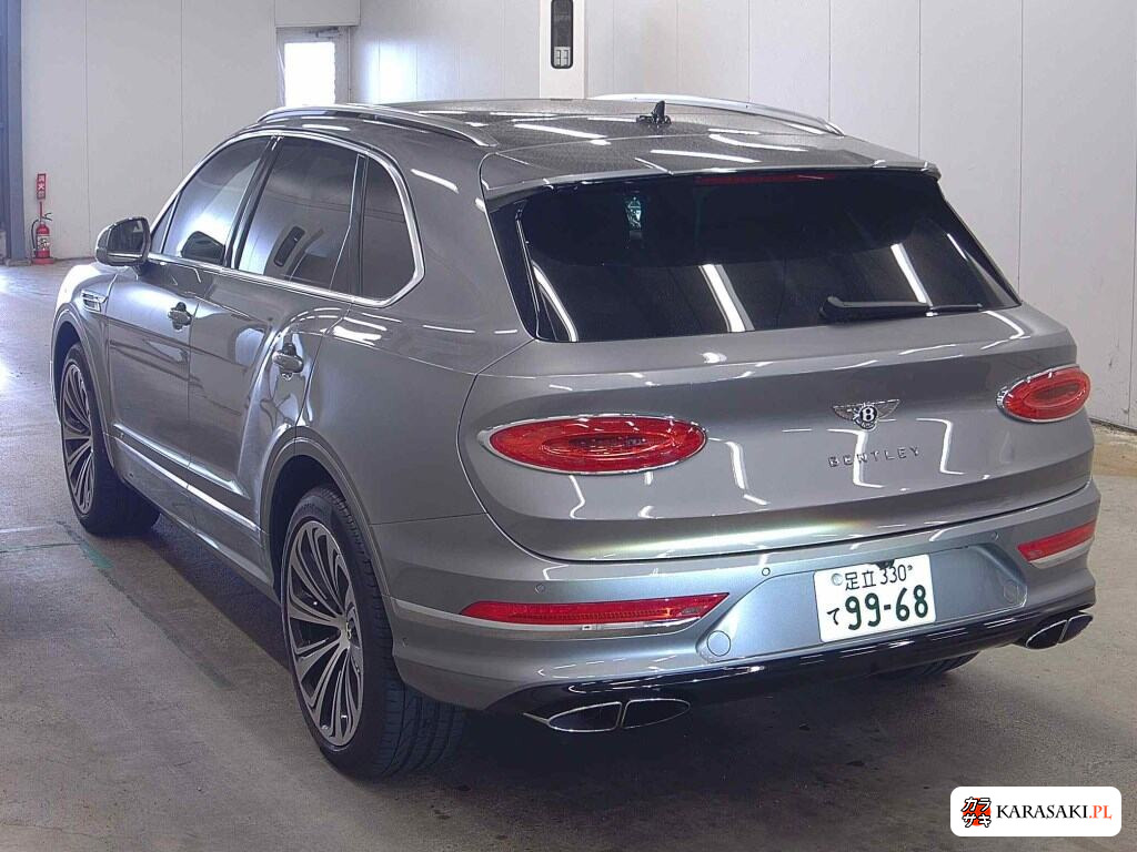 Bentley BADCU 2021 z aukcji japońskiej