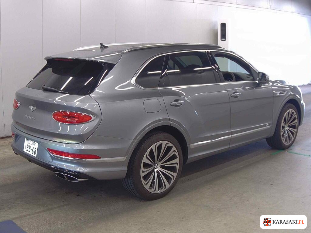 Bentley BADCU 2021 z aukcji japońskiej