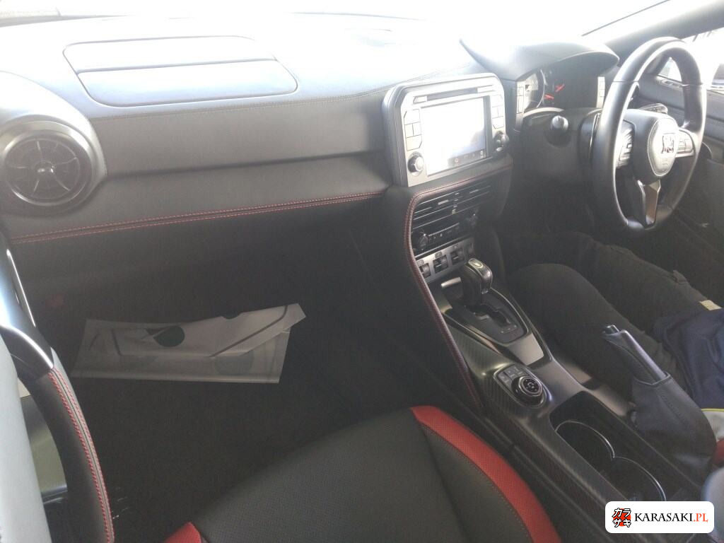 Nissan GT-R 2025 z aukcji japońskiej