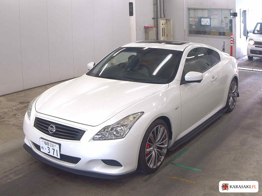 Nissan Skyline 2015 z aukcji japońskiej