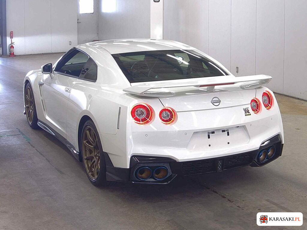 Nissan GT-R 2024 z aukcji japońskiej