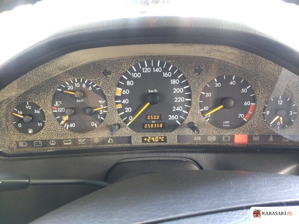 Mercedes-Benz SL 1995 z aukcji japońskiej