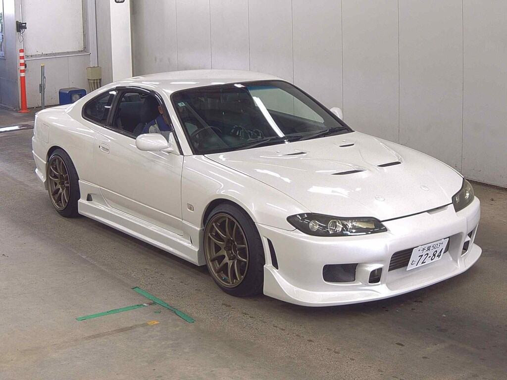 Nissan Silvia 2002 z aukcji japońskiej