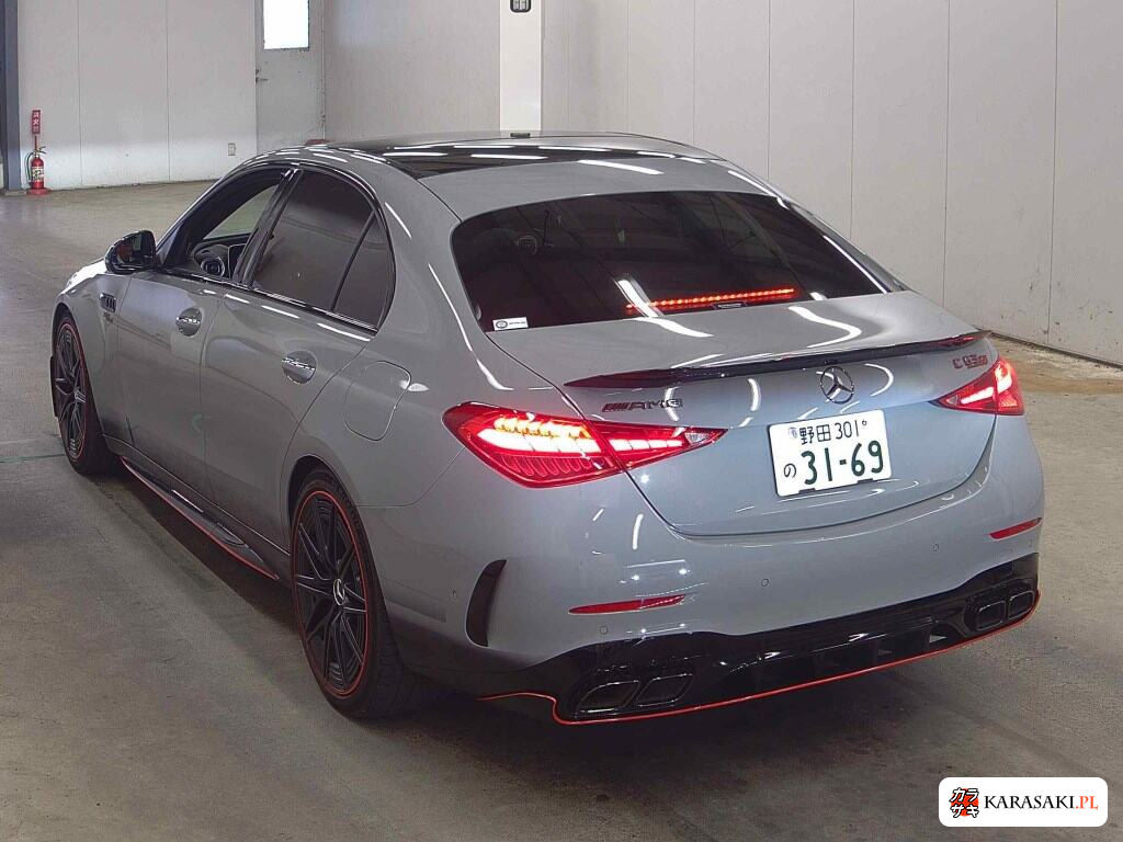 Mercedes-AMG C-Class 2024 z aukcji japońskiej