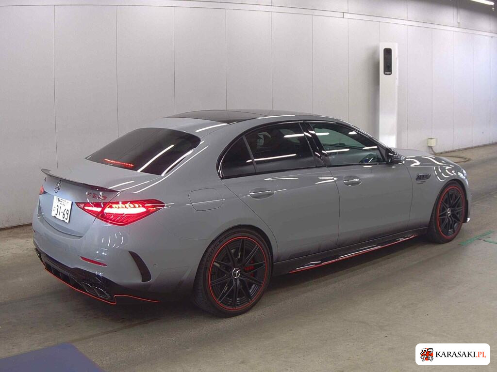 Mercedes-AMG C-Class 2024 z aukcji japońskiej