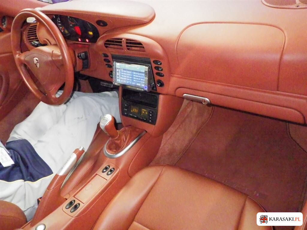 Porsche 911 2002 z aukcji japońskiej