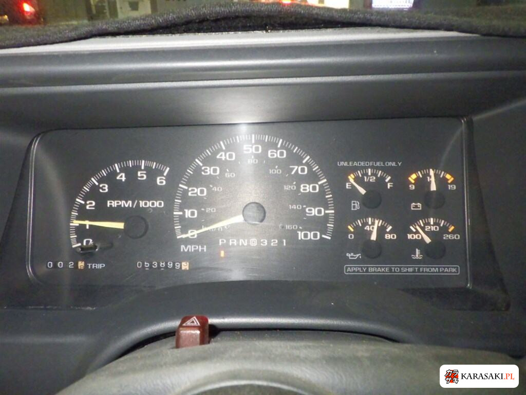 Chevrolet Suburban 2002 z aukcji japońskiej